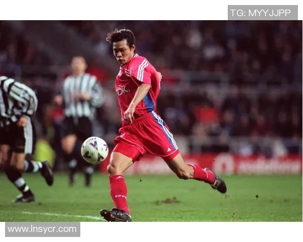 足球明星高清壁纸精选展示让你随时感受绿茵场上的激情与魅力